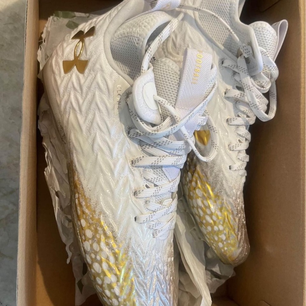 Under Armour Spotlight Clone 3.0 MC Football Cleats Mens Size 7 3026343-100